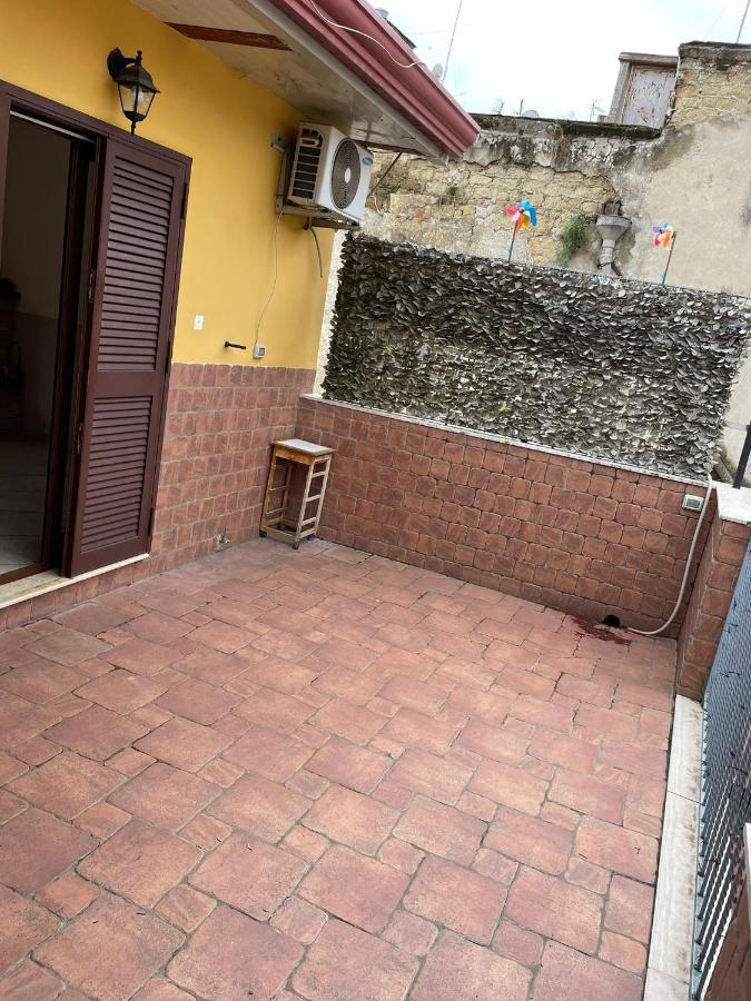 Апартаменты La Casa Di Mamma Неаполь Экстерьер фото